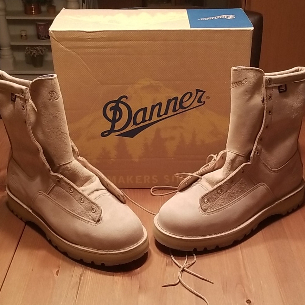 Danner Suede Tan Combat Boots 12 New in Box